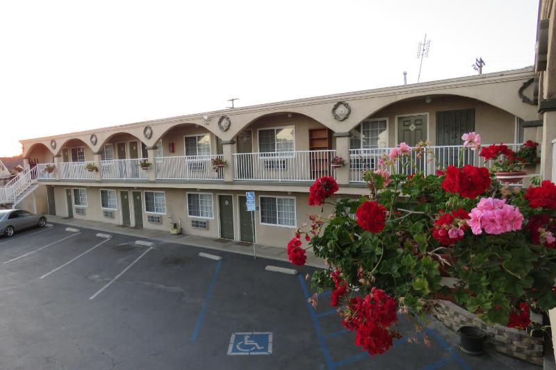 Florentina Motel - Los Angeles image 1